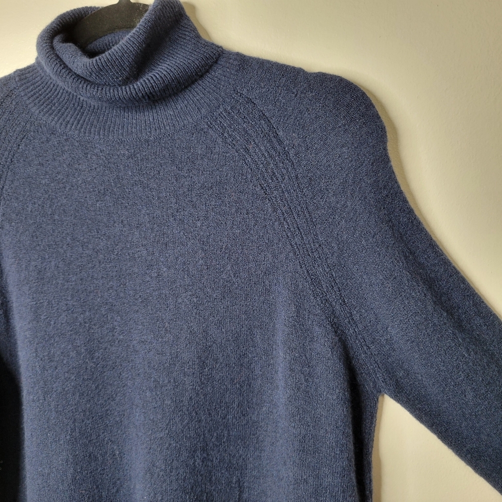 J Crew Softest Yarn Sweater - Picture 3 of 8